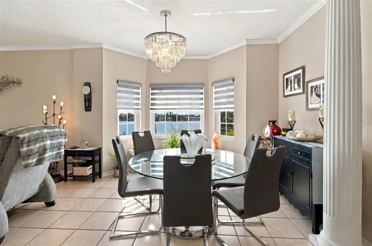 Dining Room - great views