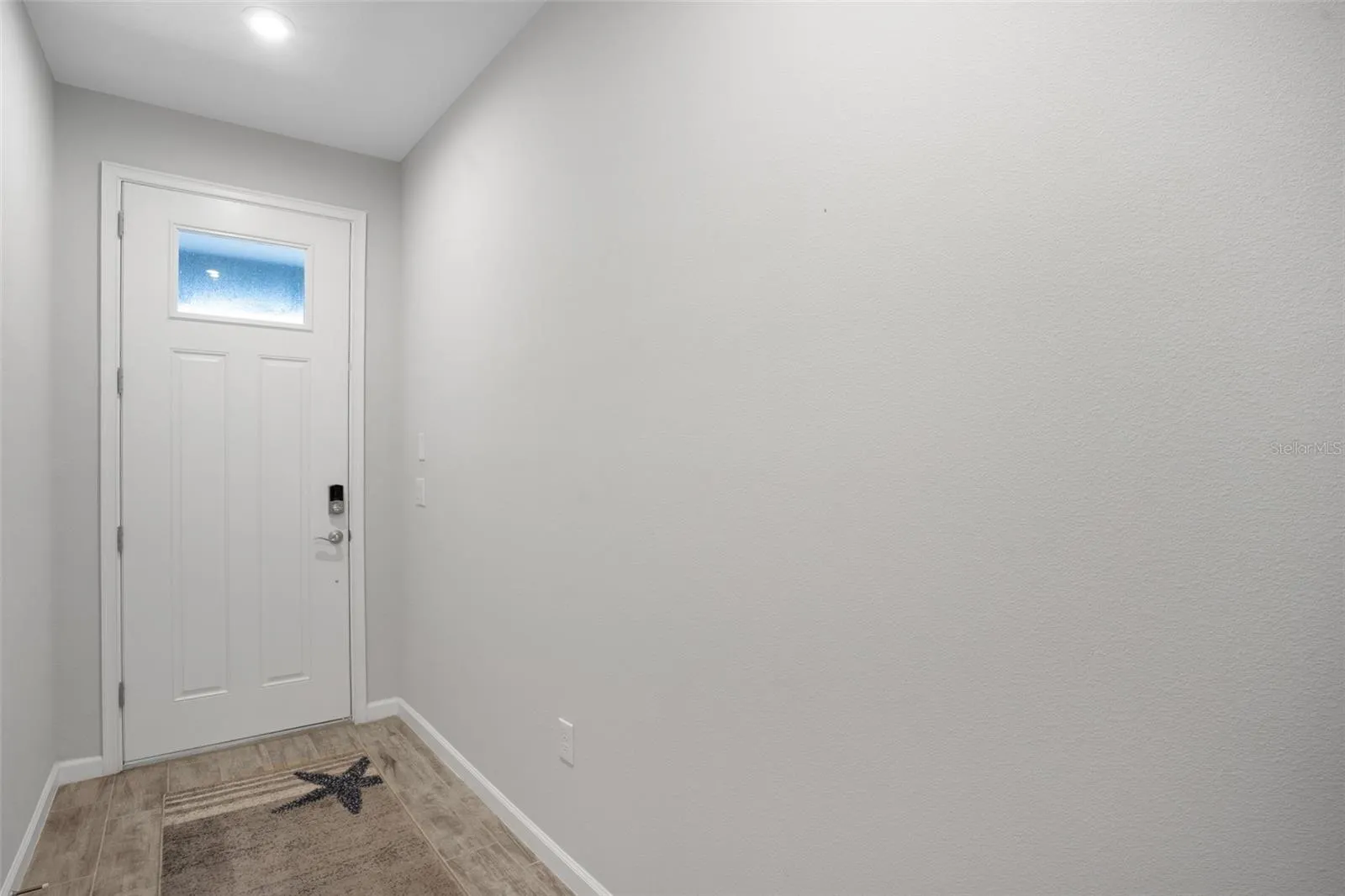 FRONT HALLWAY