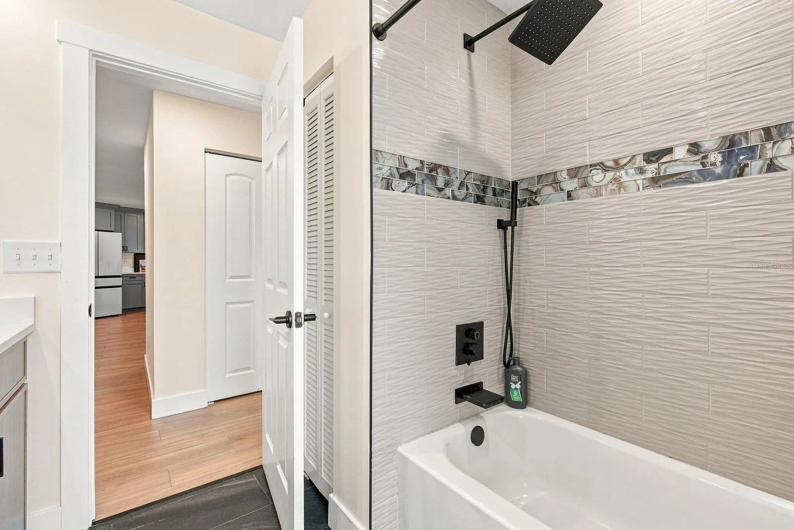 2nd Bathroom