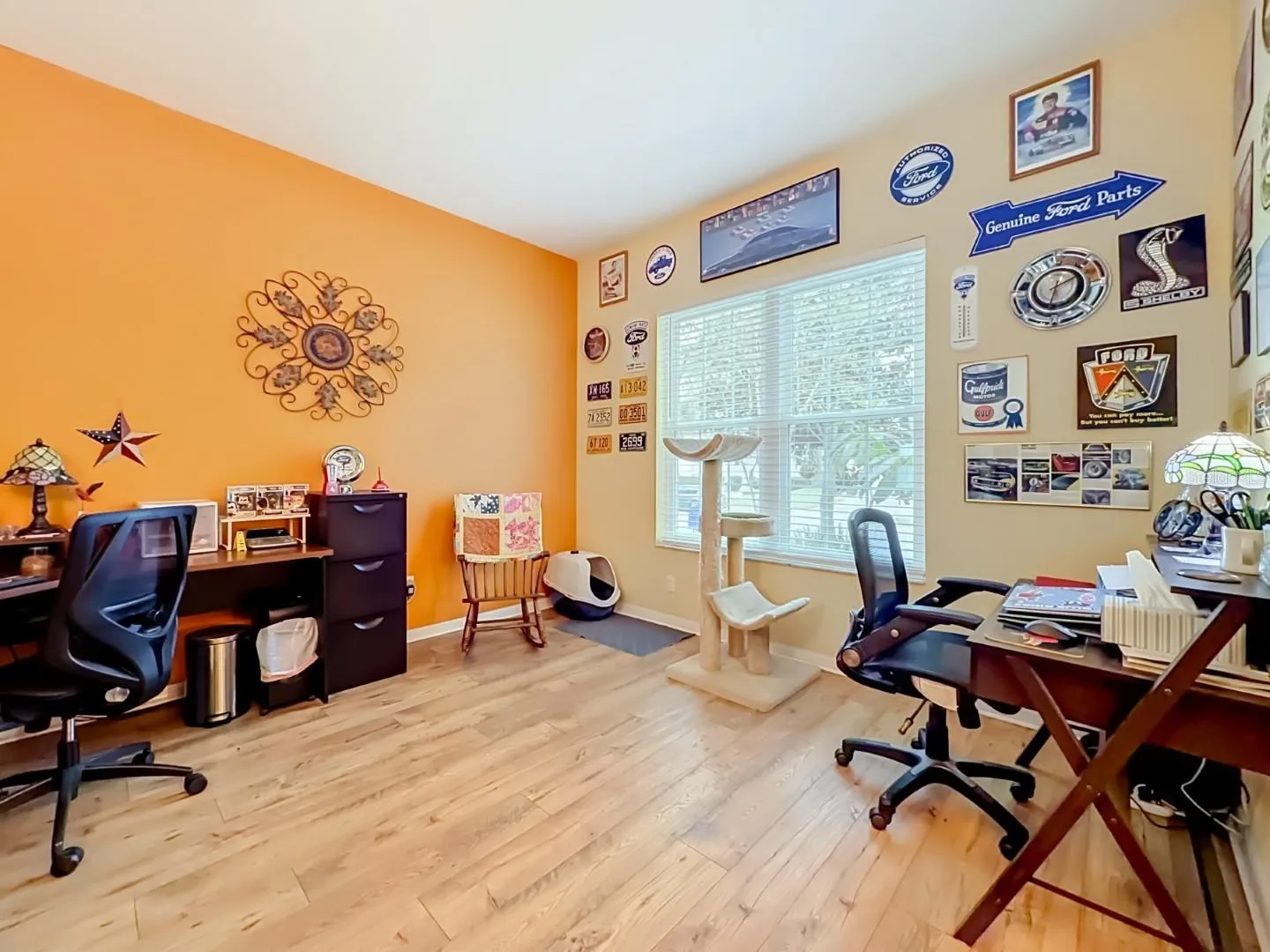 Flex Room (Living Rm., Office Space)