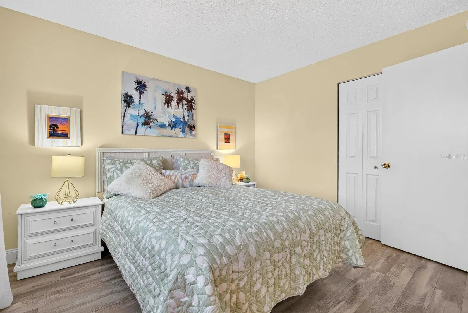 Guest Bedroom Facing inwards
