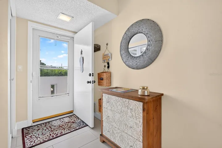 Entry Facing front door