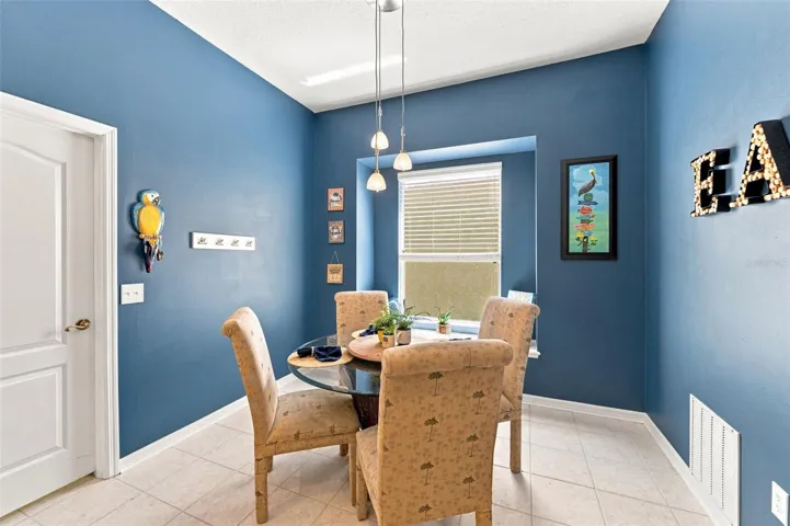 Eat in Kitchen Space