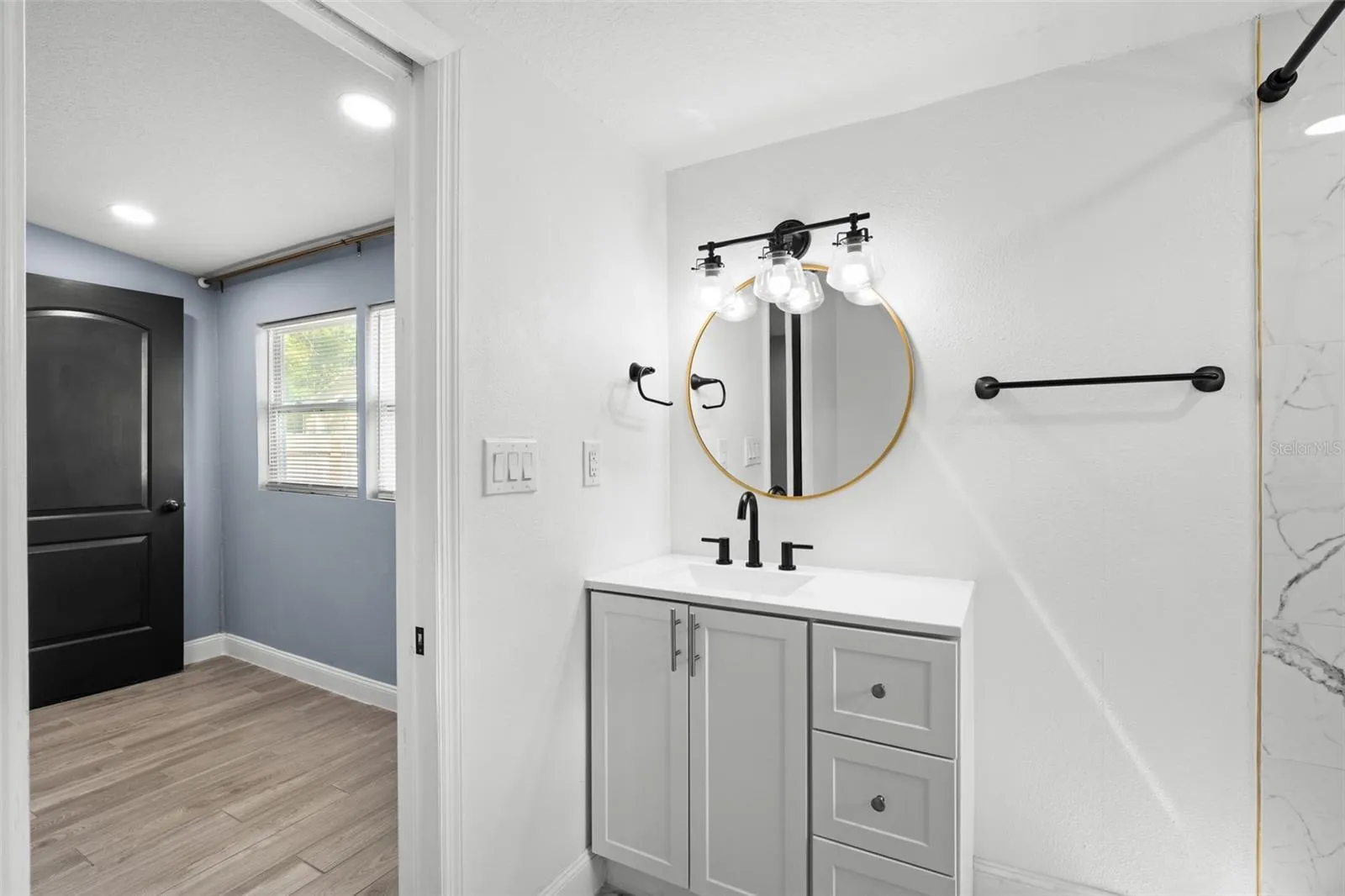 Primary En-Suite