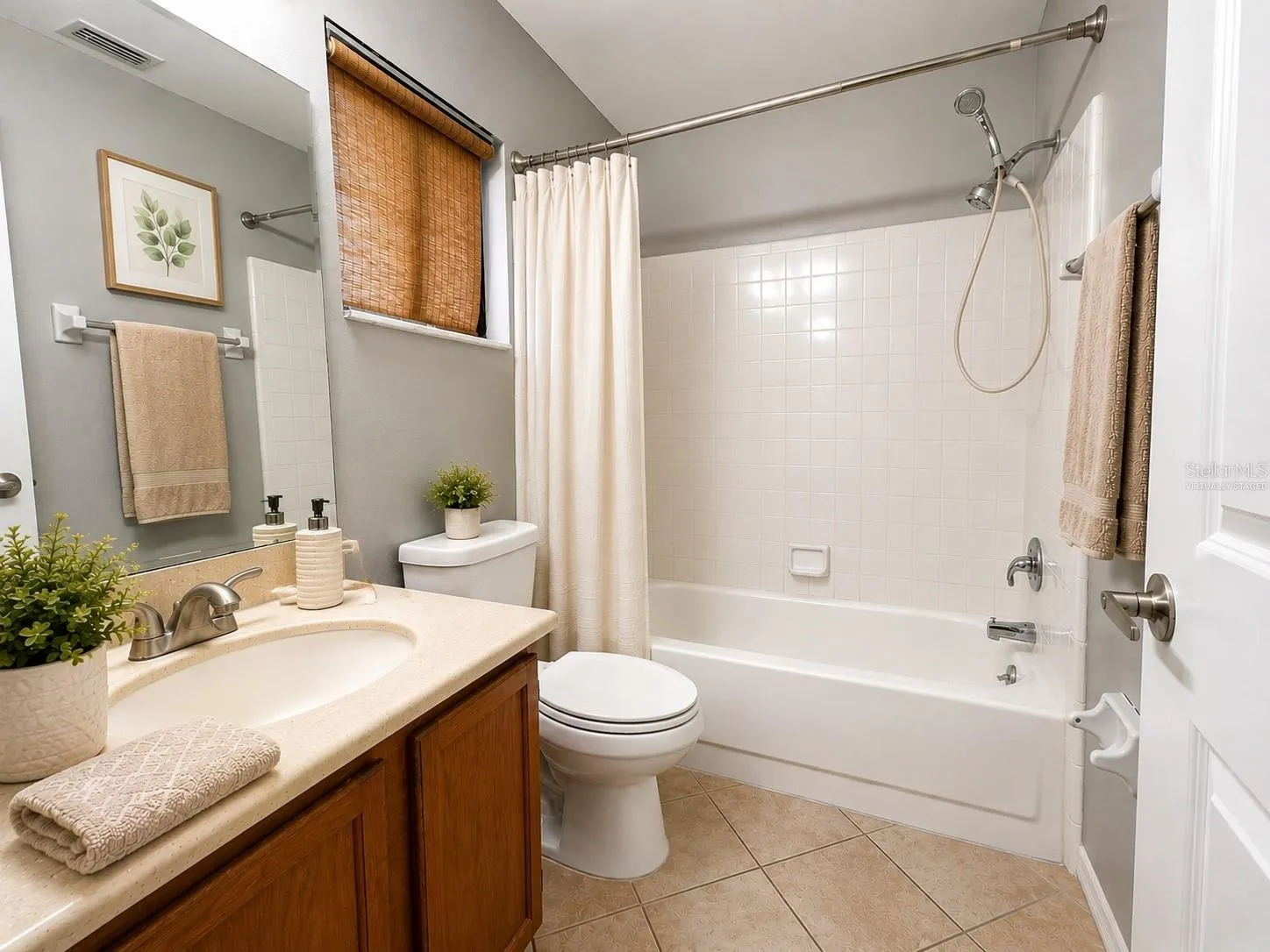 Virtually staged bath