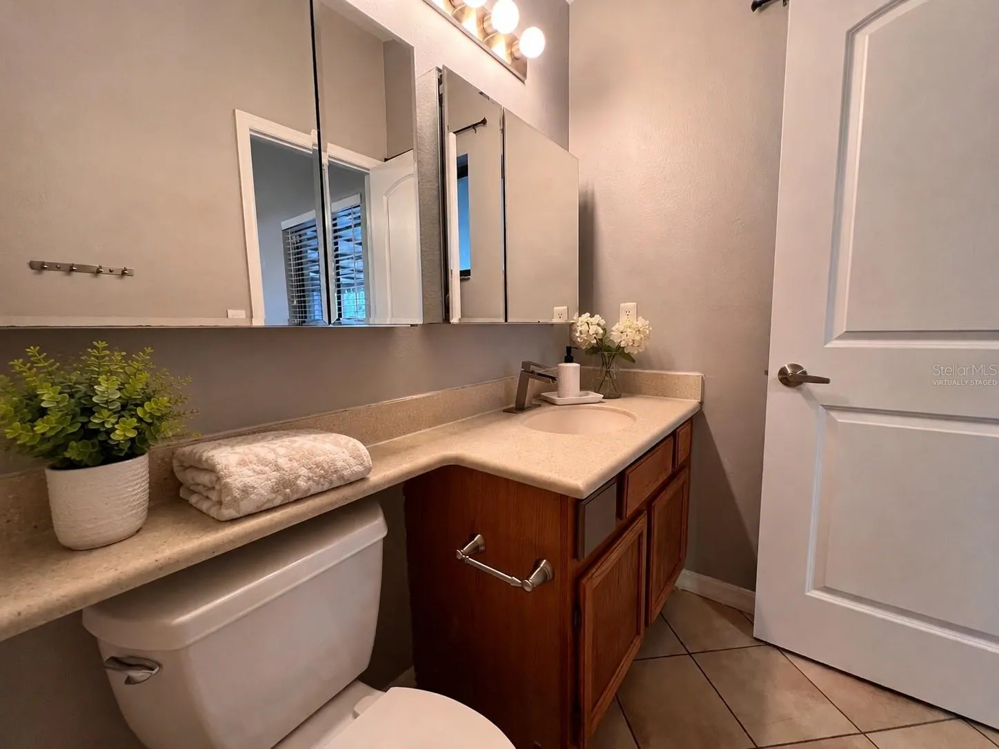 virtually staged bath