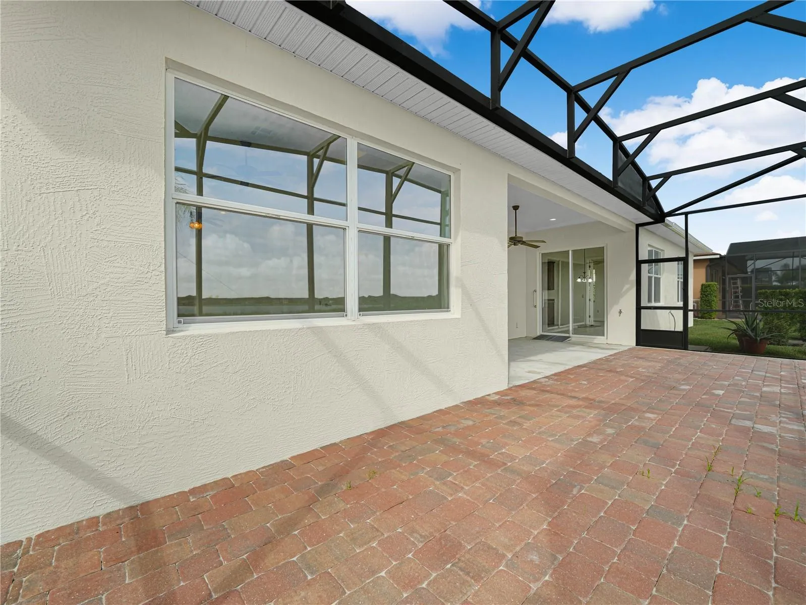 Birdcage with Pavers