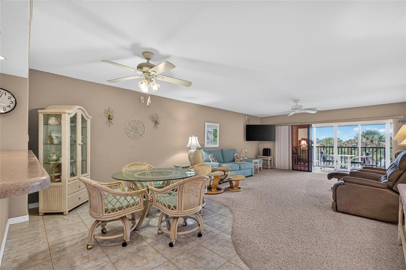 Dining &amp; Living Room
