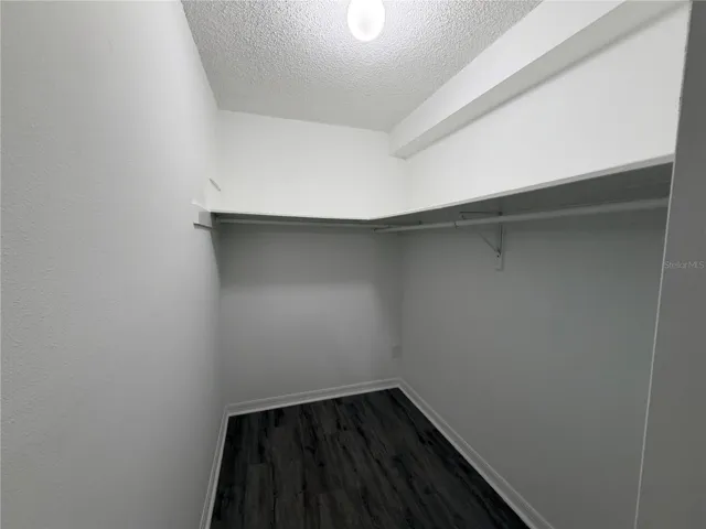 Walk in closet