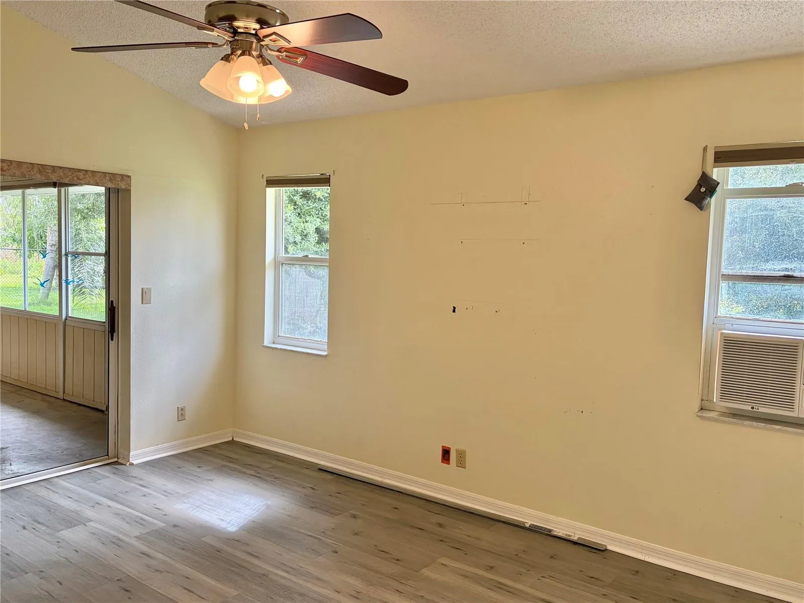 Vinyl Floor &amp; Ceiling Fan