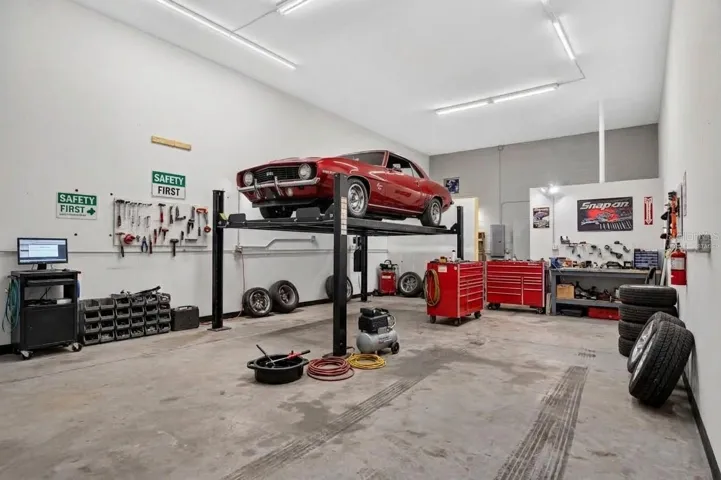 Virtually Staged