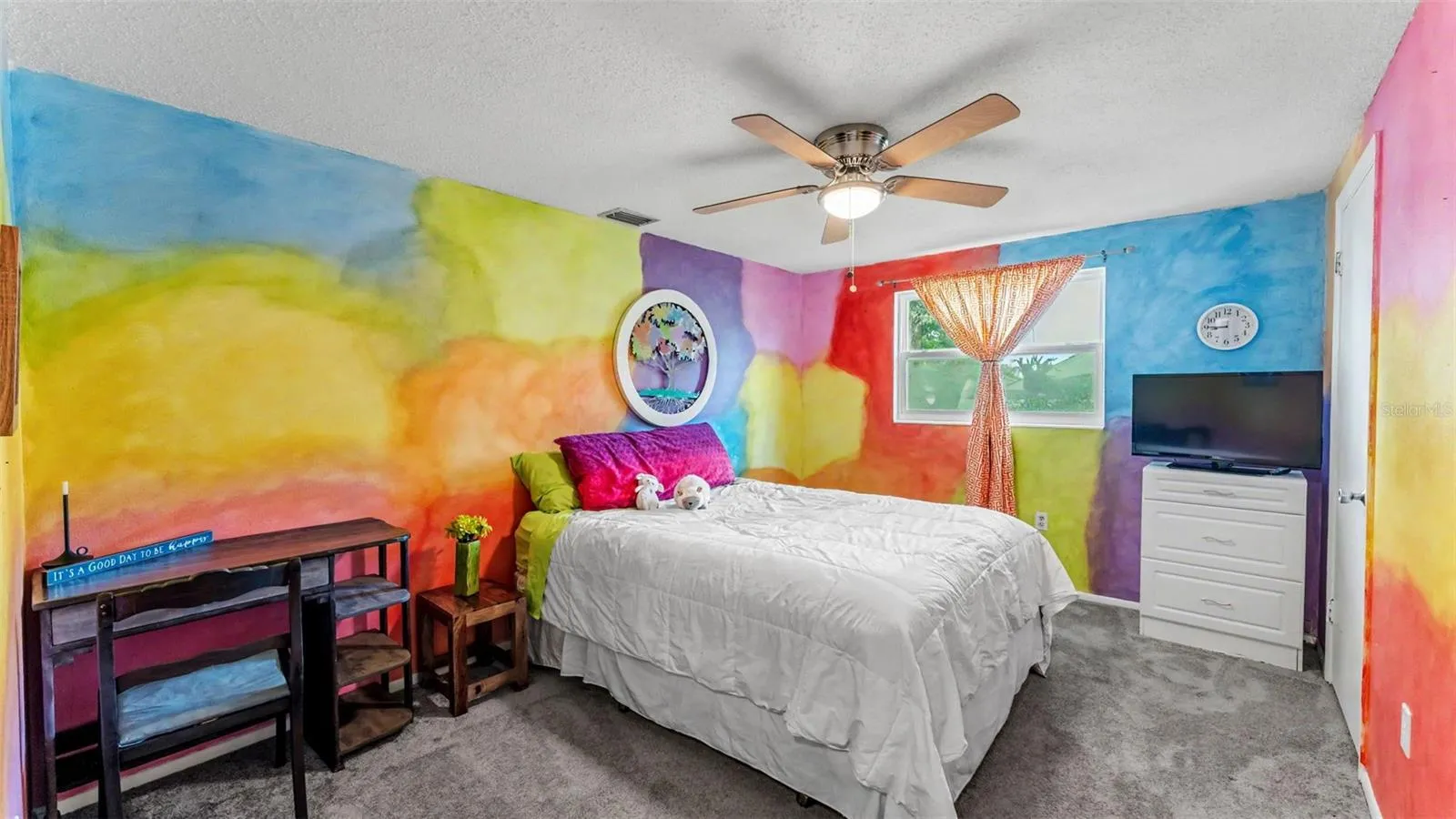 2nd bedroom