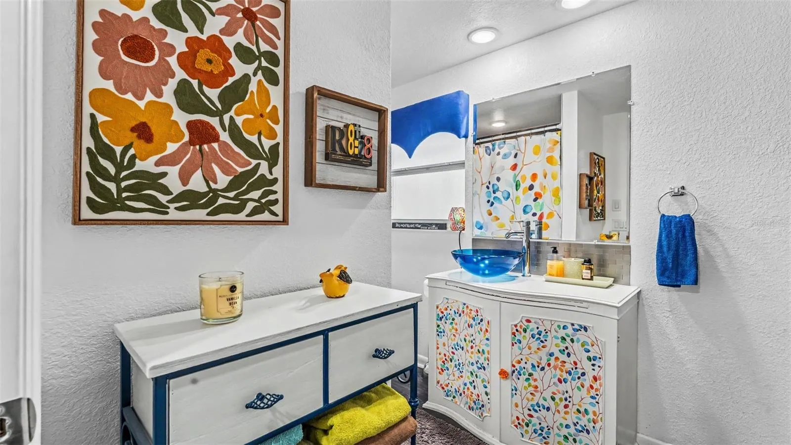 2nd bathroom