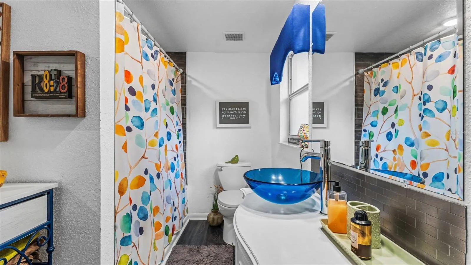 2nd bathroom