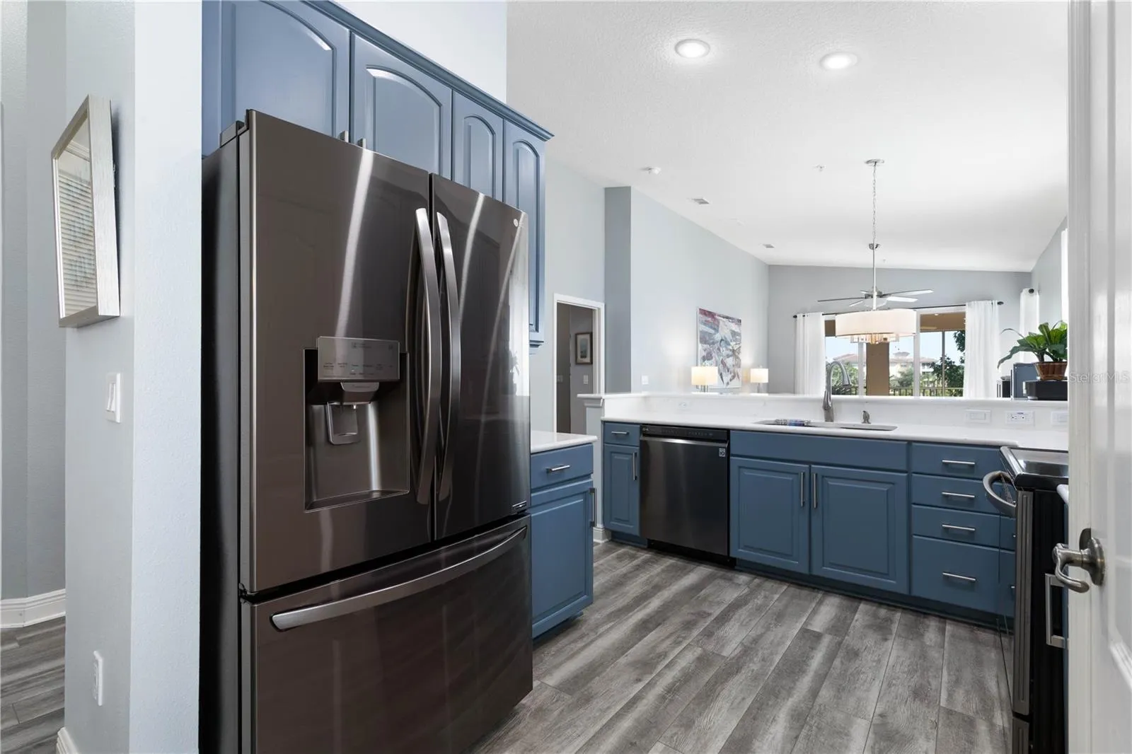 Walk-in Kitchen
