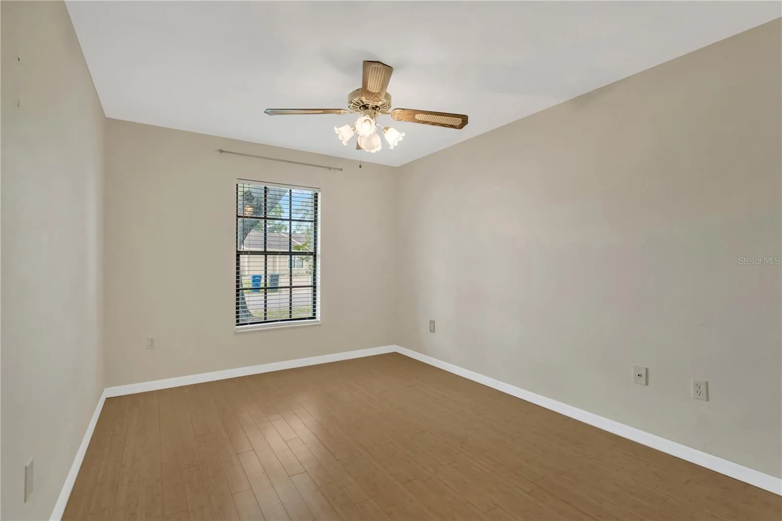 Bedroom 2 with ceiling fan