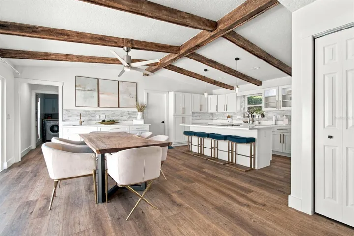 Dining room/kitchen combo