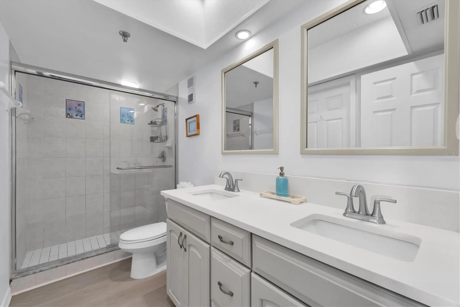 Main bathroom
