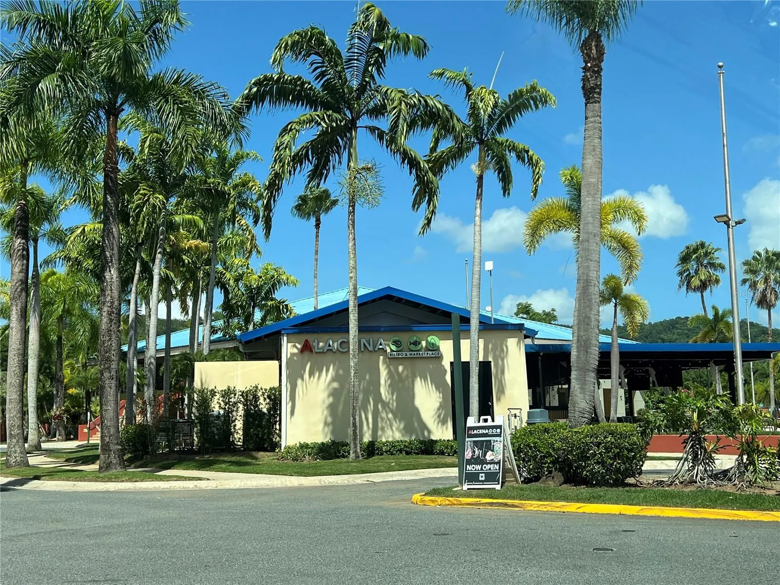 Restaurant and Market place
