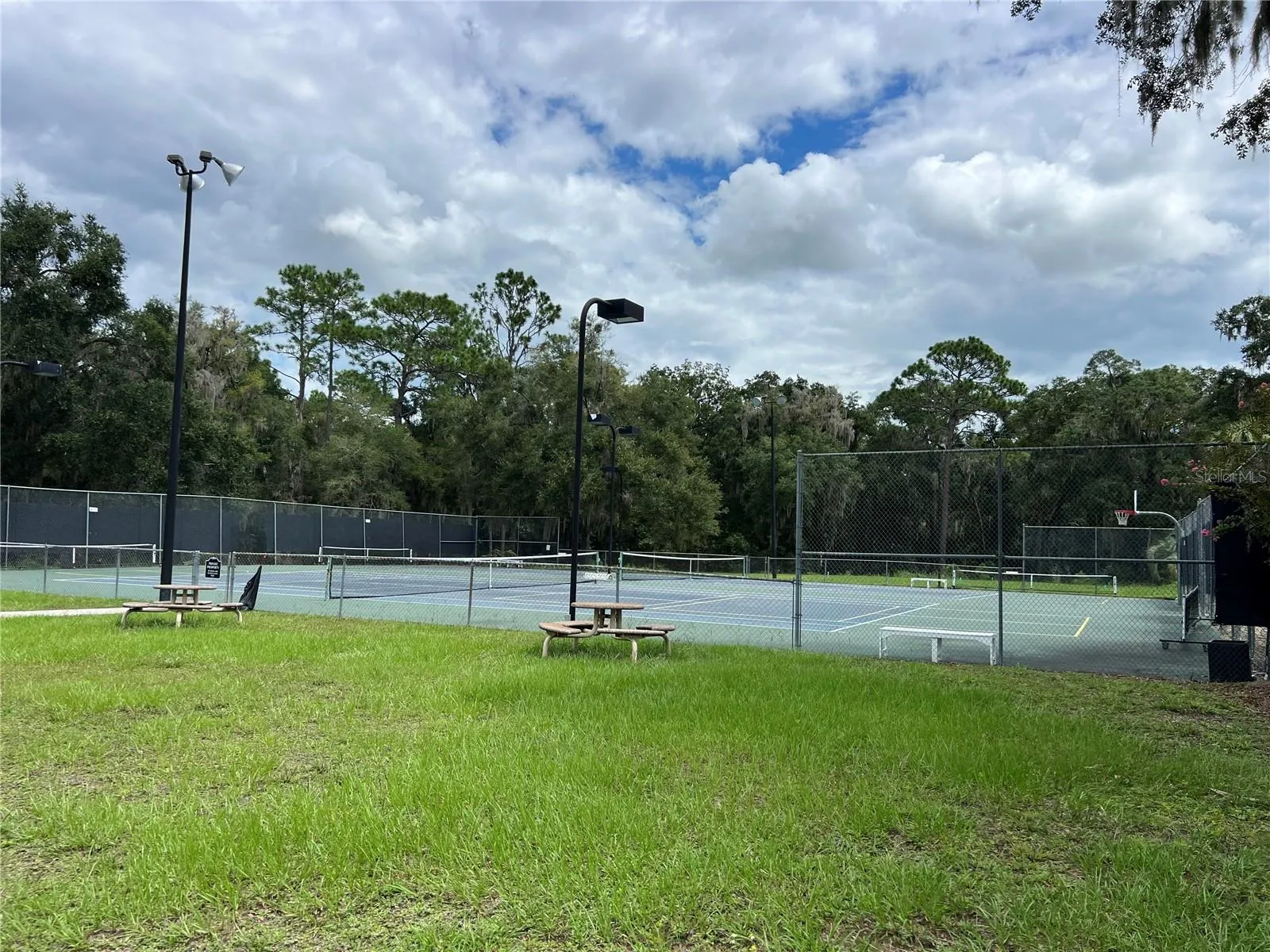 Rainbow Springs Resident tennis - pickleball courts