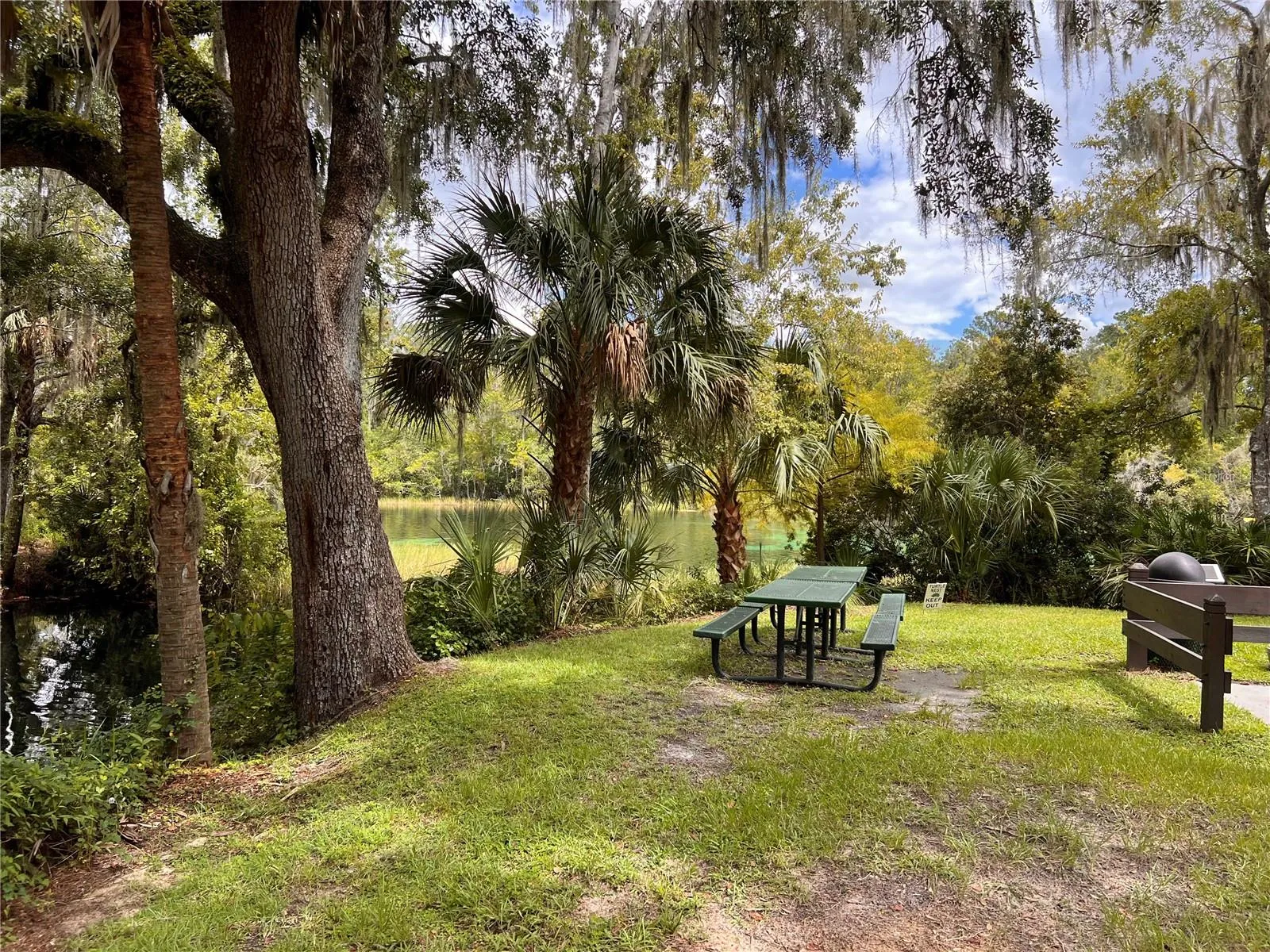 Rainbow Springs Resident River park