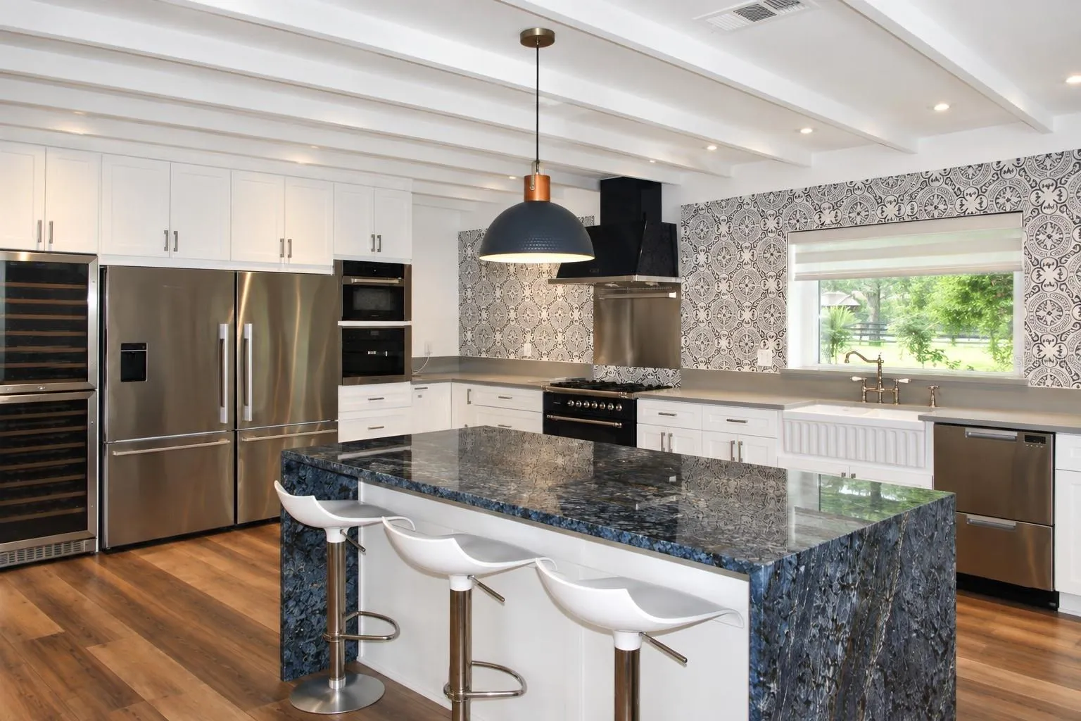 Modern kitchen