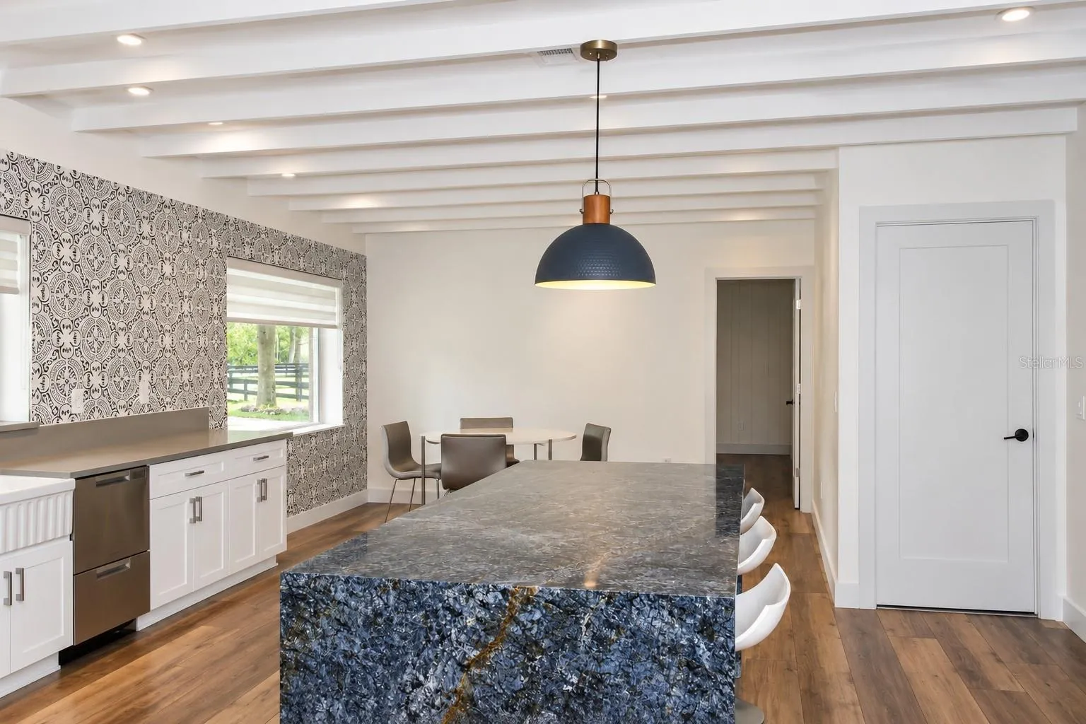 Modern kitchen