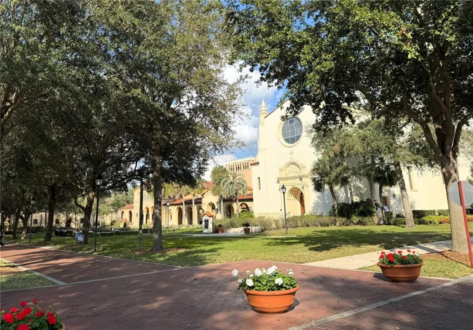 Rollins College