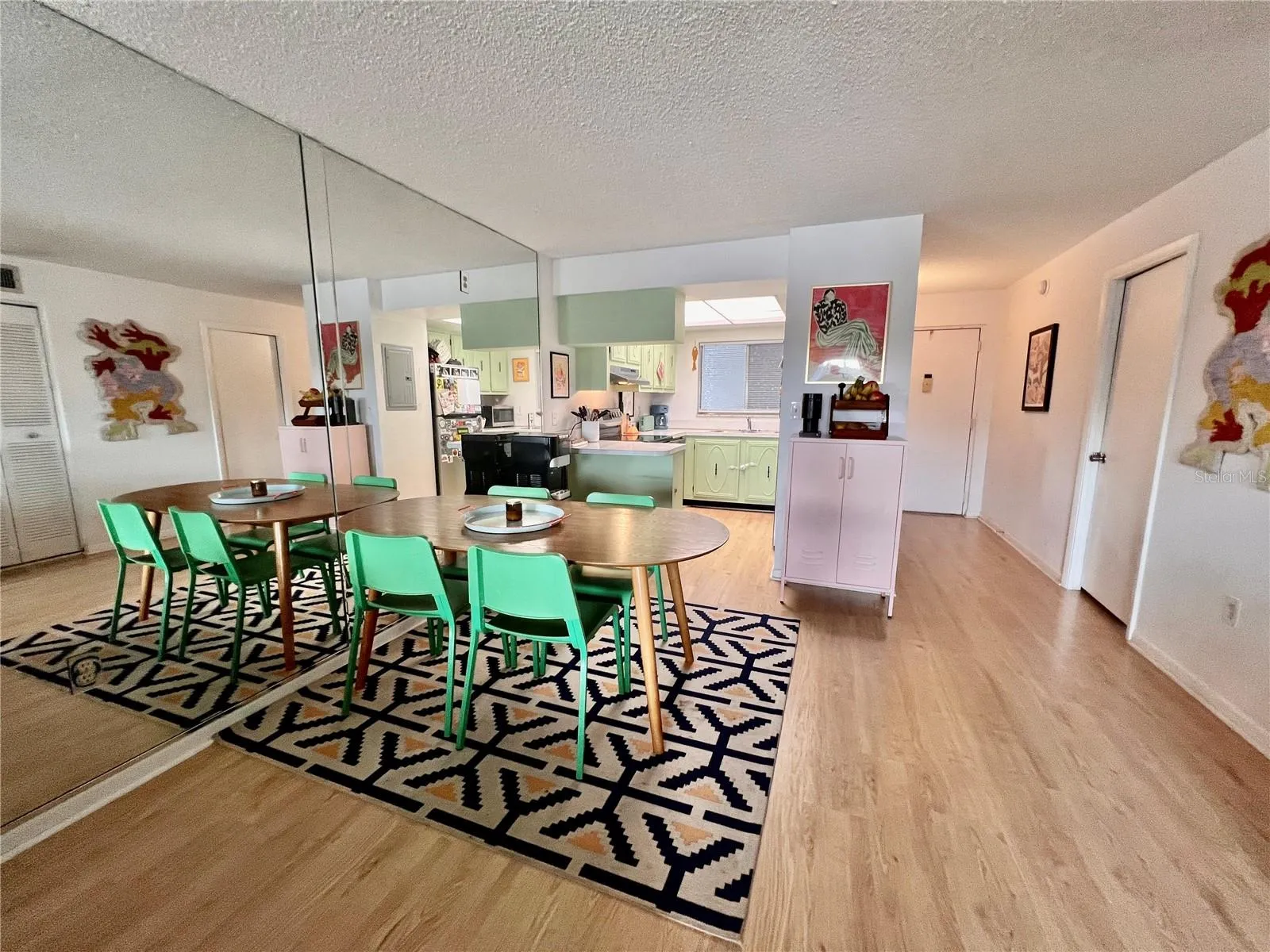 Breakfast bar can accommodate a stool and open kitchen makes entertaining fun!