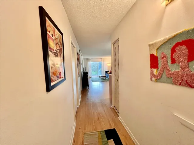Nice entry way!