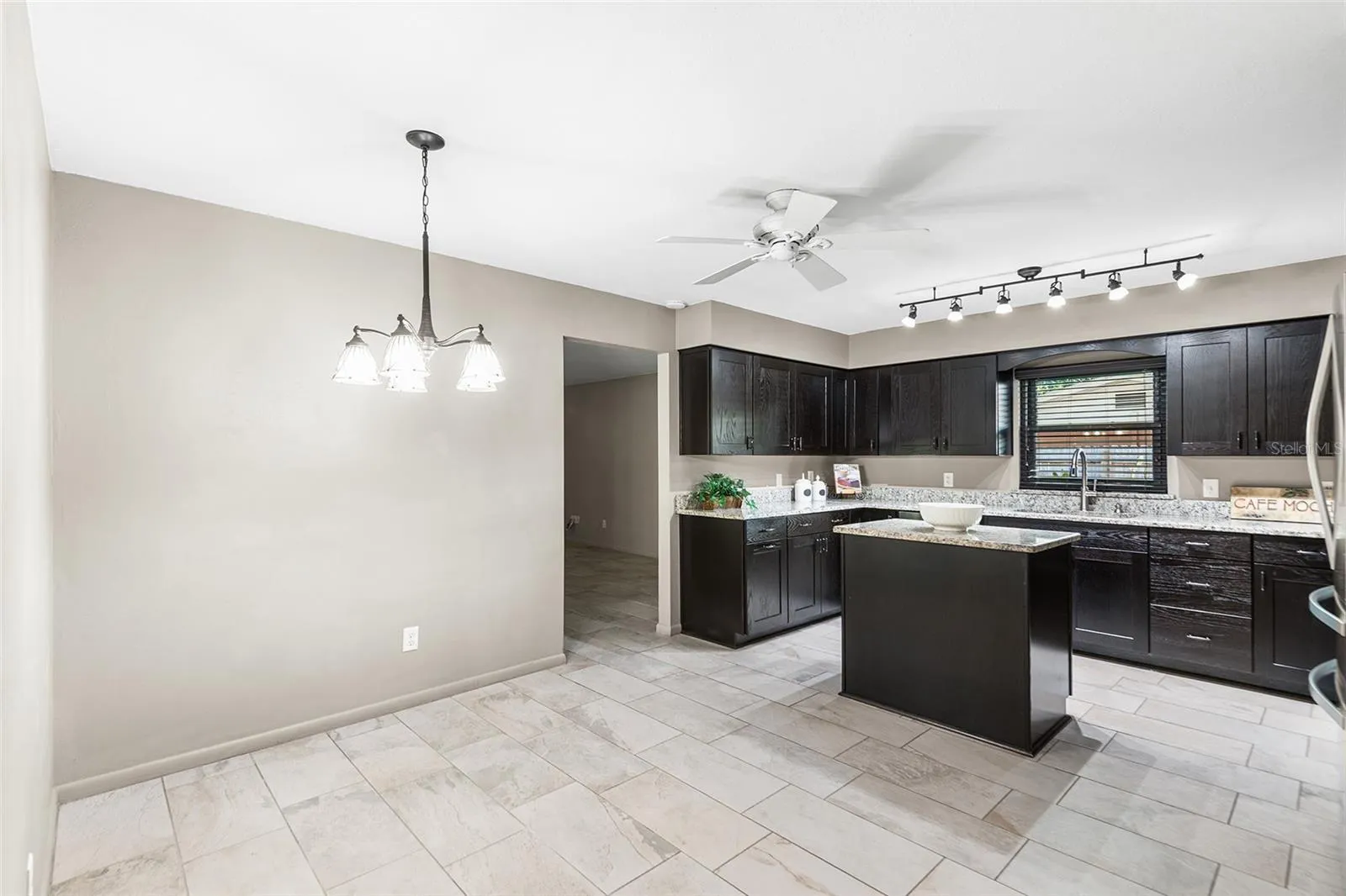 Dinette area in Kitchen