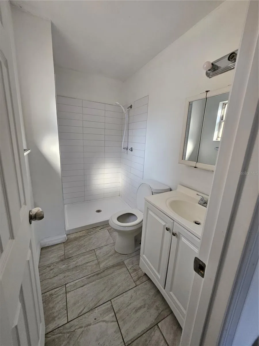 ensuite bath
