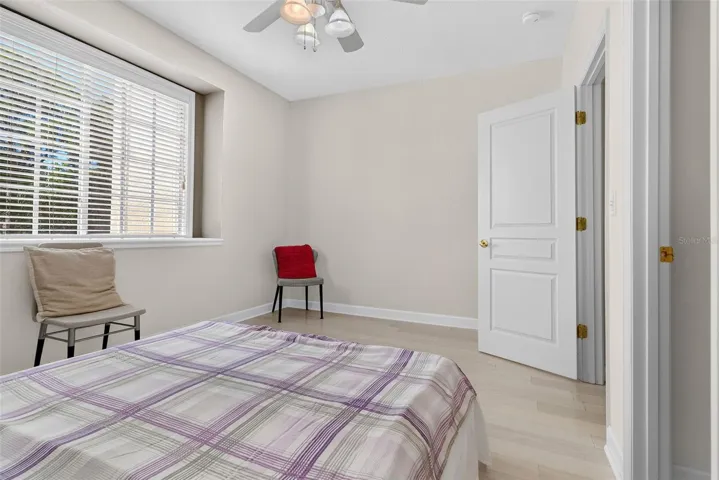 Main Floor Bedroom/Office