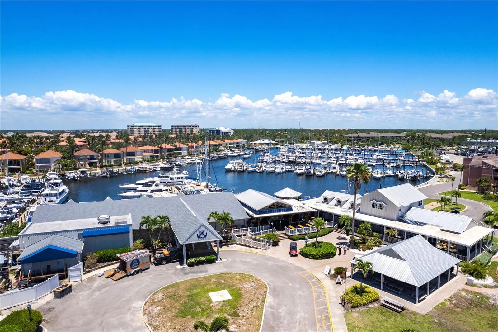 Dining, Marina Services and Trading Post