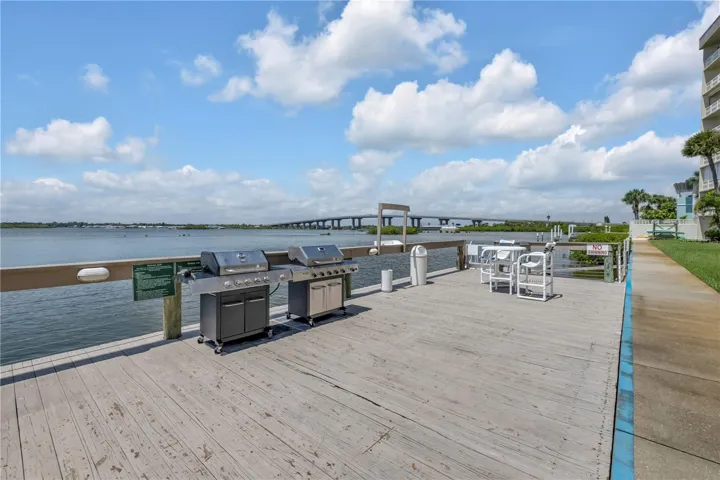 Community grills and picnic area