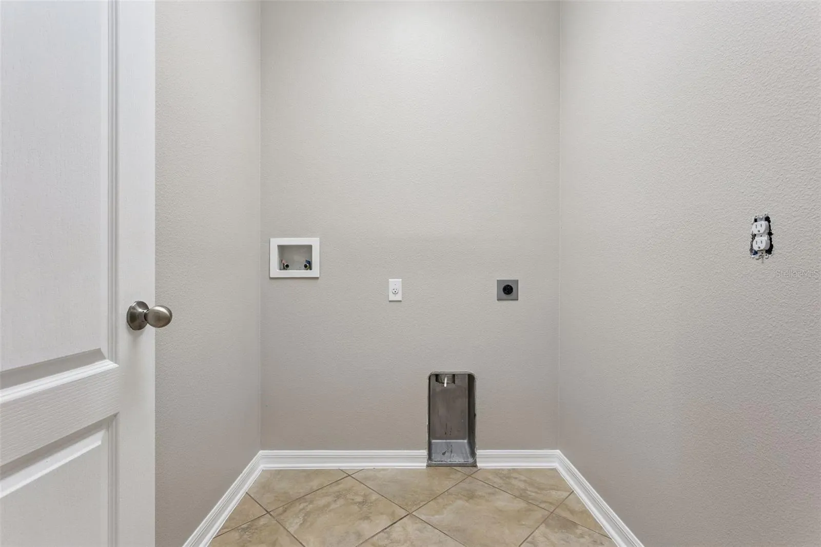 Indoor Laundry Room