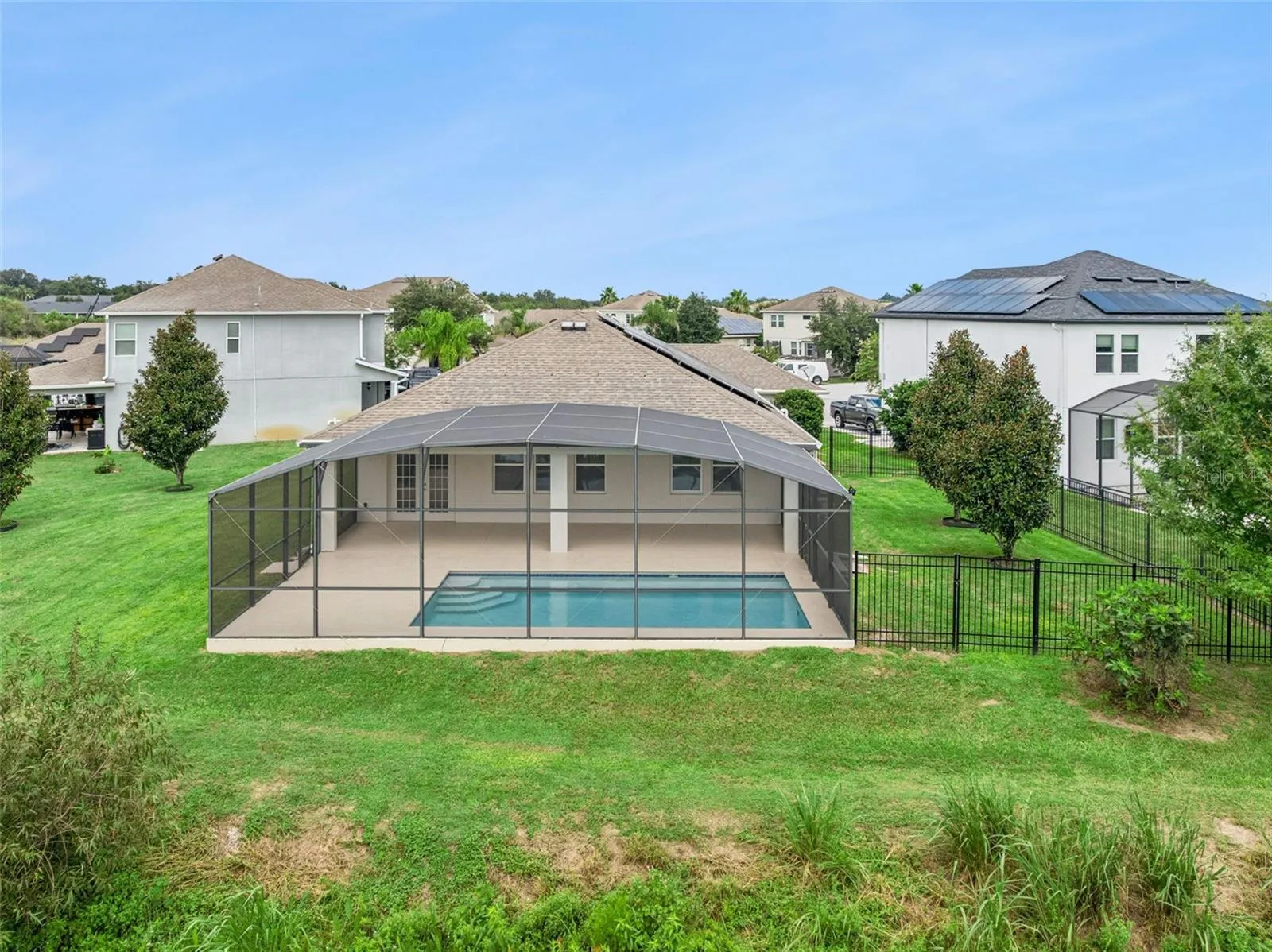 Fenced in side yard for pets or play!
