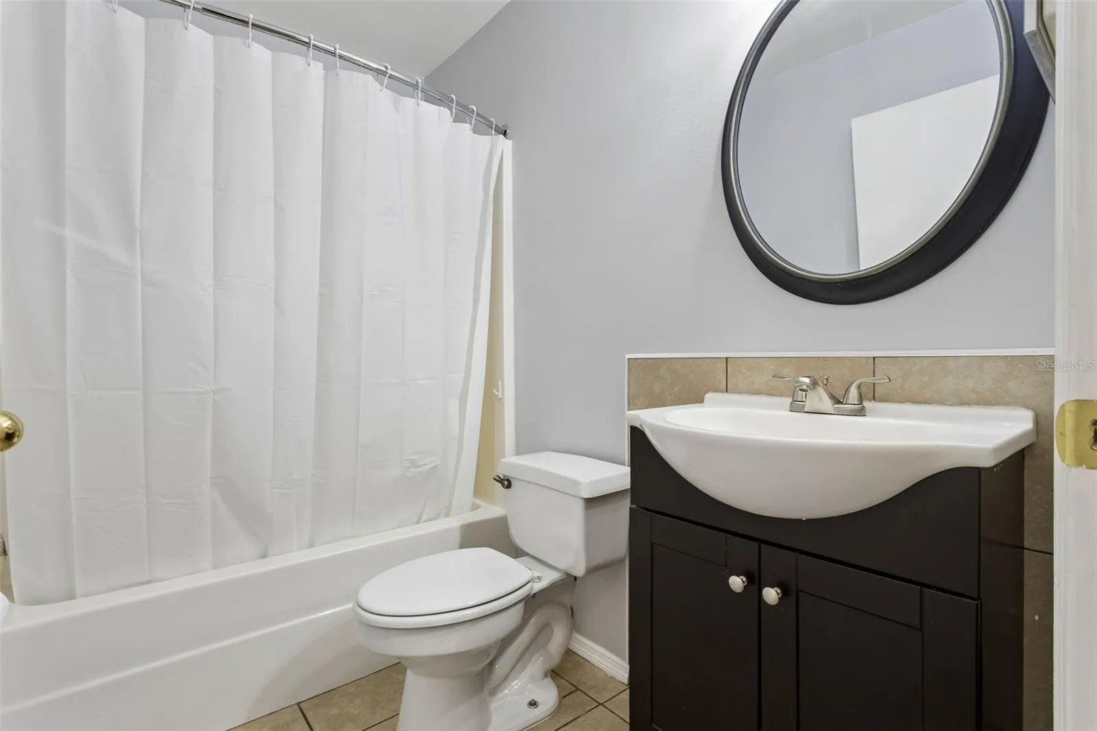 2nd bathroom