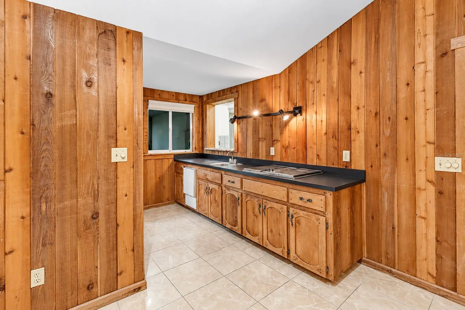 Great Room Kitchenette