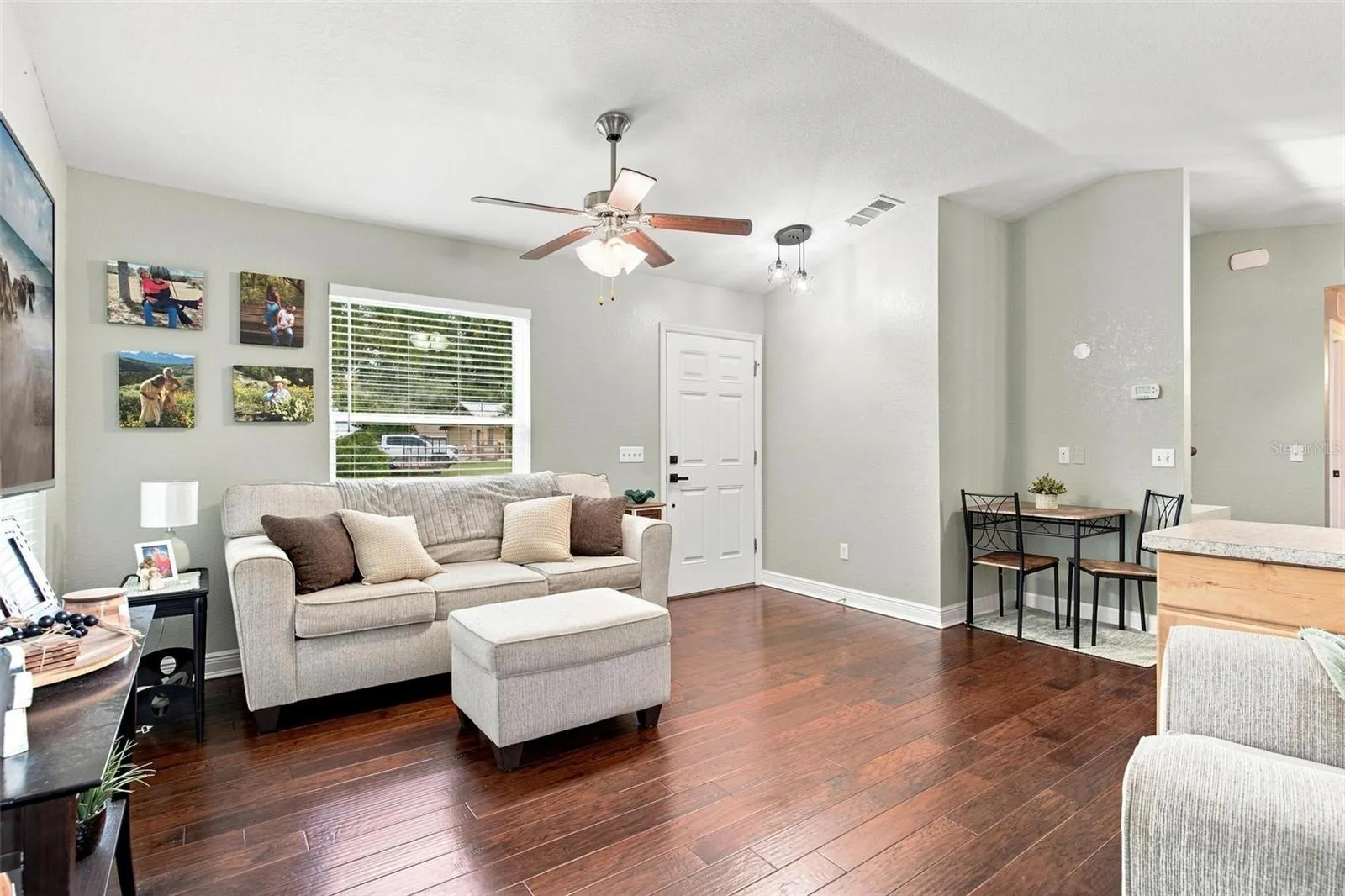 VINYL WOOD FLOORING