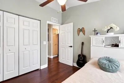 Second bedroom