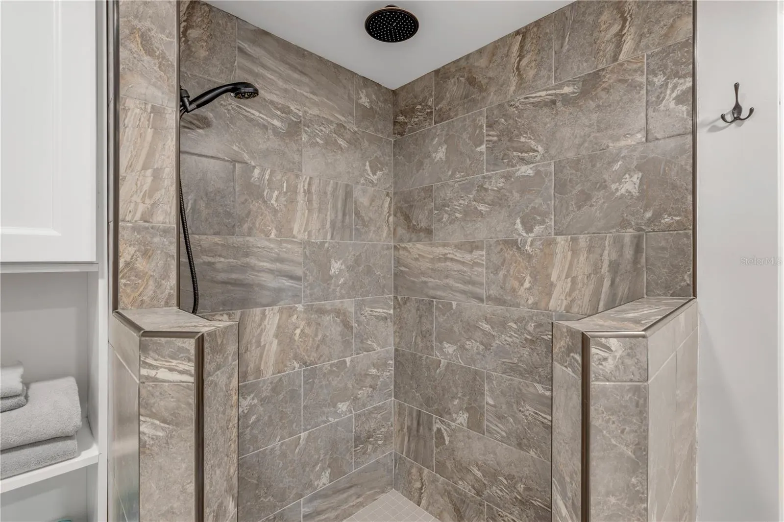 Apartment 1 Walk-in Shower