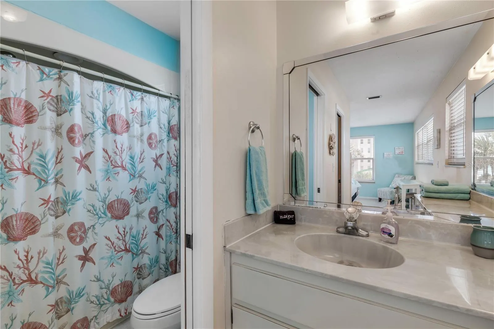 Apartment 2 Second full Bath