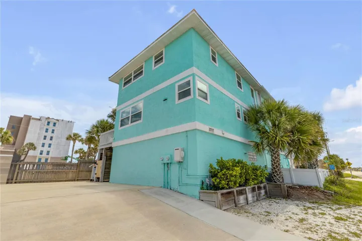 2707 S. Atlantic Avenue