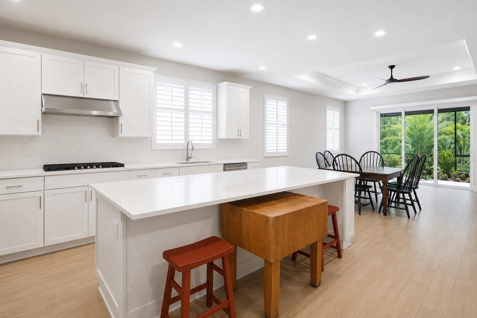 Kitchen with Island
