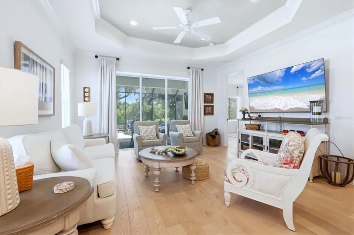 Tray Ceiling with Crown Molding