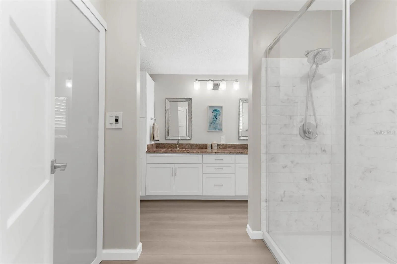 Ensuite Primary Bathroom