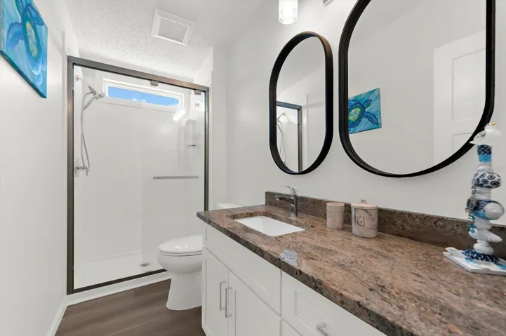 2nd Bathroom