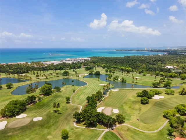 Resort community