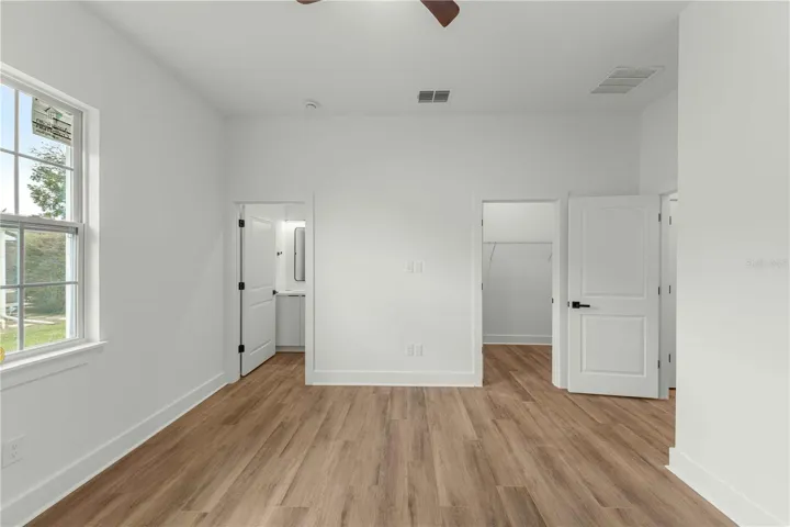 ENSUITE- SECOND MASTER SUITE